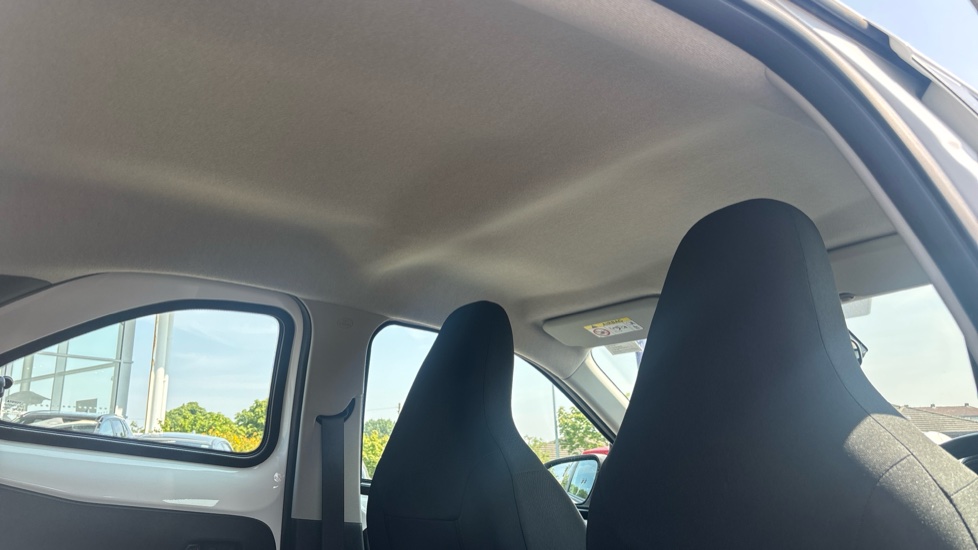 Toyota Aygo X 1.0 VVT-i Pure 5dr Petrol Hatchback - Image 19