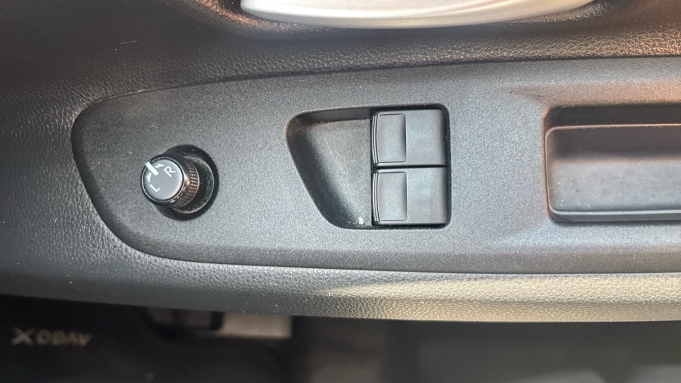 Toyota Aygo X 1.0 VVT-i Pure 5dr Petrol Hatchback - Image 37