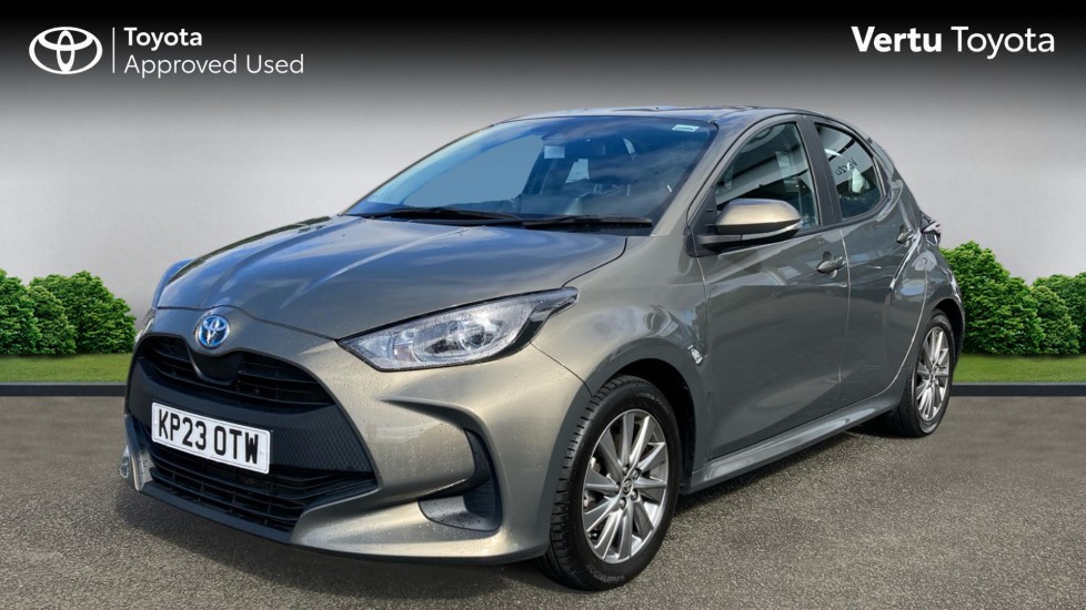 Toyota Yaris 1.5 Hybrid Icon 5dr CVT Hybrid Hatchback - Image 3