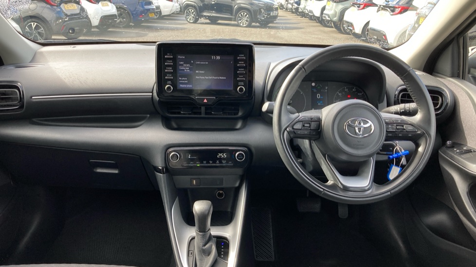 Toyota Yaris 1.5 Hybrid Icon 5dr CVT Hybrid Hatchback - Image 6