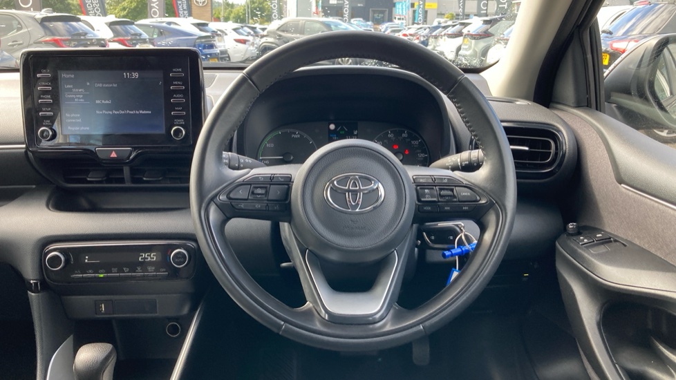 Toyota Yaris 1.5 Hybrid Icon 5dr CVT Hybrid Hatchback - Image 7