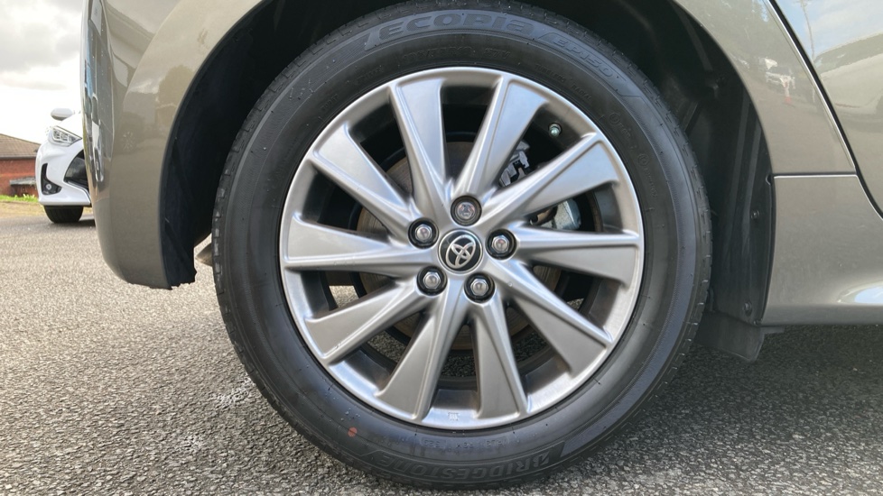 Toyota Yaris 1.5 Hybrid Icon 5dr CVT Hybrid Hatchback - Image 25