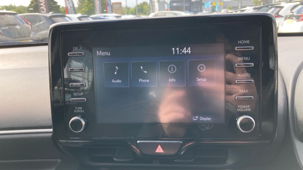 Toyota Yaris 1.5 Hybrid Icon 5dr CVT Hybrid Hatchback - Image 44