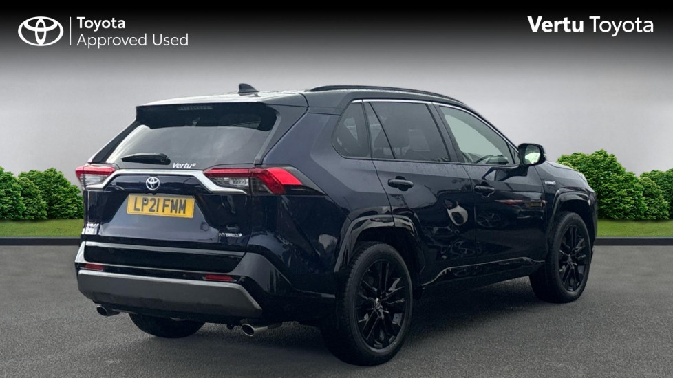 Toyota RAV4 2.5 VVT-i Hybrid Dynamic 5dr CVT 2WD Hybrid Estate - Image 2