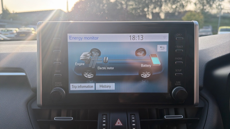 Toyota RAV4 2.5 VVT-i Hybrid Dynamic 5dr CVT 2WD Hybrid Estate - Image 41