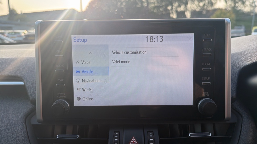 Toyota RAV4 2.5 VVT-i Hybrid Dynamic 5dr CVT 2WD Hybrid Estate - Image 42