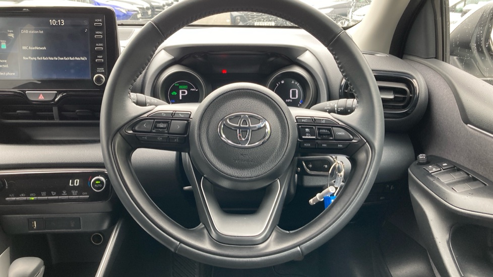 Toyota Yaris 1.5 Hybrid Design 5dr CVT Hybrid Hatchback - Image 7