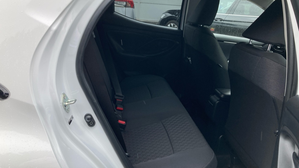 Toyota Yaris 1.5 Hybrid Design 5dr CVT Hybrid Hatchback - Image 8