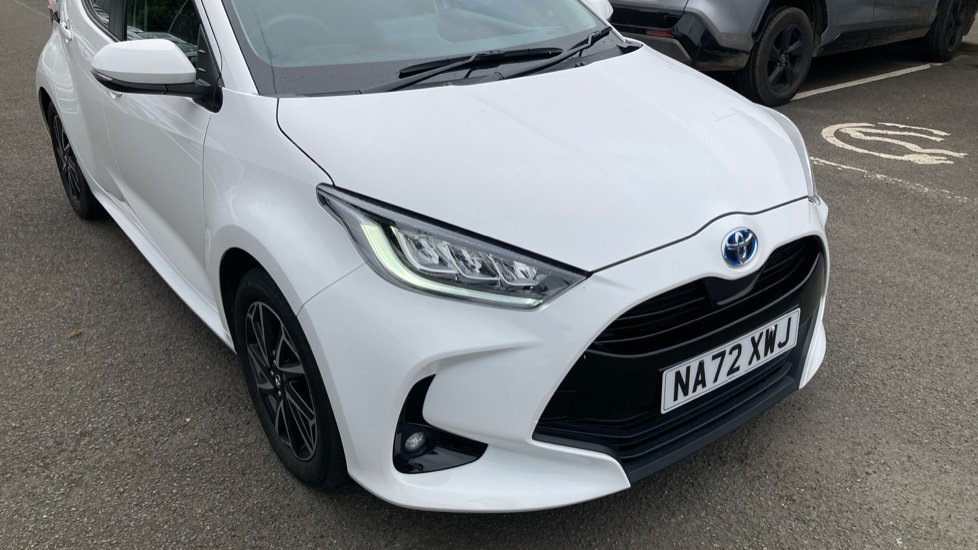 Toyota Yaris 1.5 Hybrid Design 5dr CVT Hybrid Hatchback - Image 29