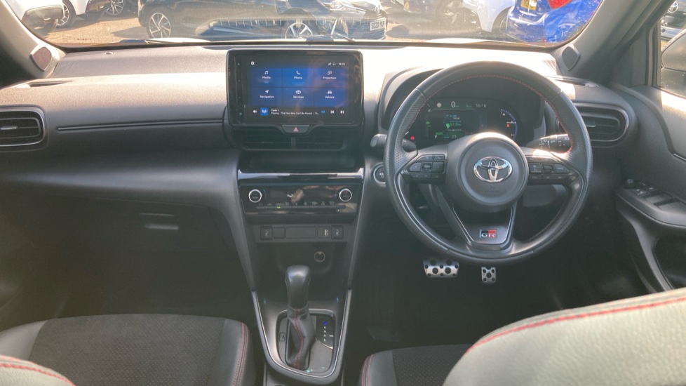 Toyota Yaris Cross 1.5 Hybrid GR Sport 5dr CVT Hybrid Estate - Image 6
