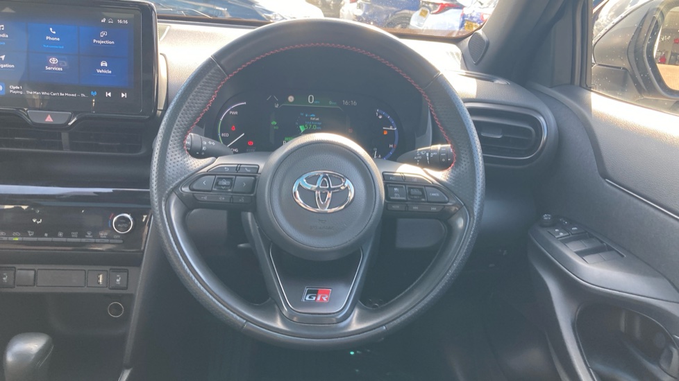 Toyota Yaris Cross 1.5 Hybrid GR Sport 5dr CVT Hybrid Estate - Image 7