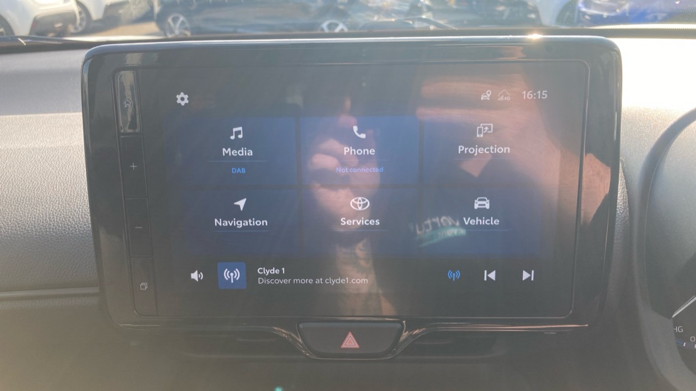 Toyota Yaris Cross 1.5 Hybrid GR Sport 5dr CVT Hybrid Estate - Image 9