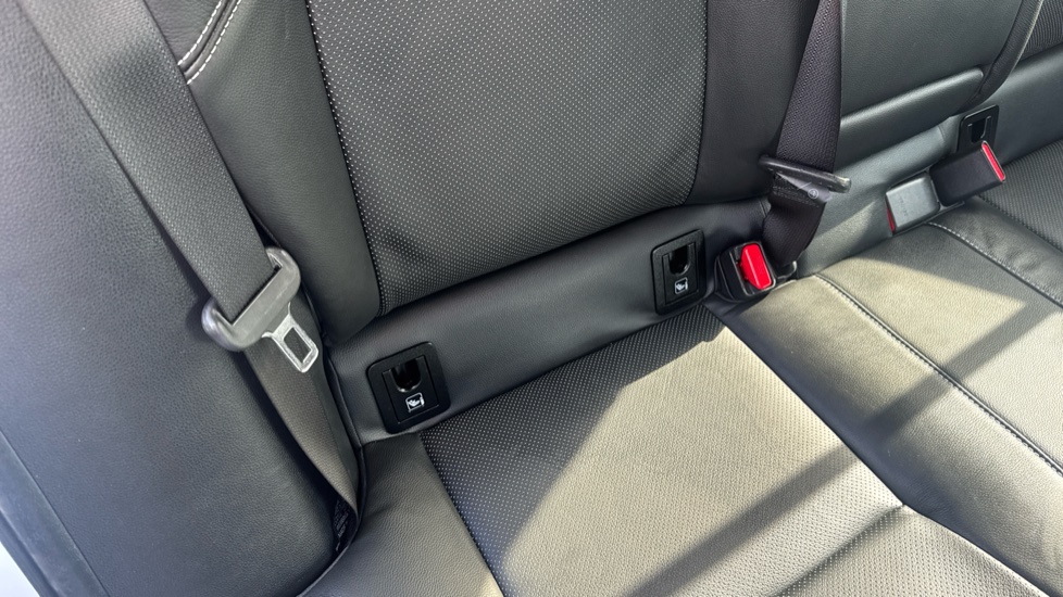 Toyota Corolla 2.0 Hybrid 178 Excel 5dr CVT Hybrid Estate - Image 14