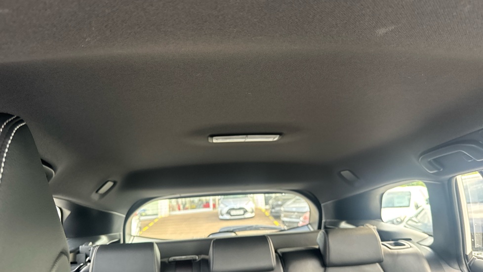 Toyota Corolla 2.0 Hybrid 178 Excel 5dr CVT Hybrid Estate - Image 19