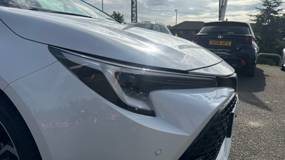 Toyota Corolla 2.0 Hybrid 178 Excel 5dr CVT Hybrid Estate - Image 20