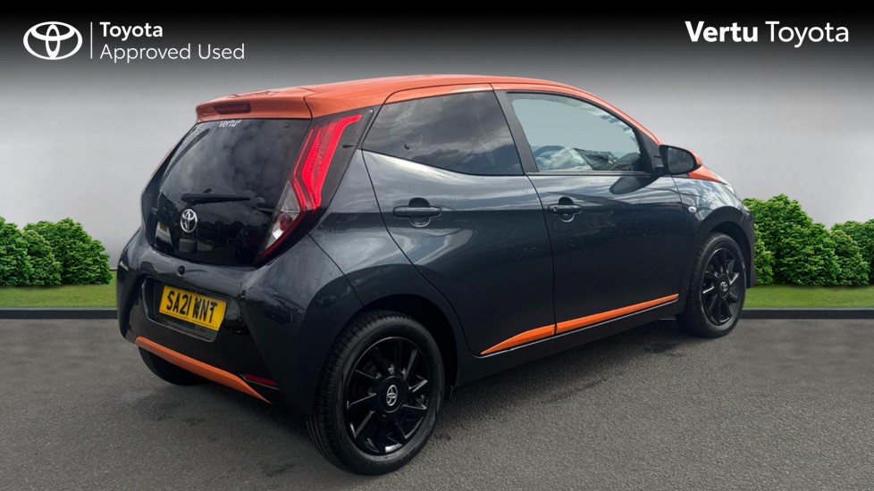 Toyota Aygo 1.0 VVT-i JBL Edition 5dr Petrol Hatchback - Image 2