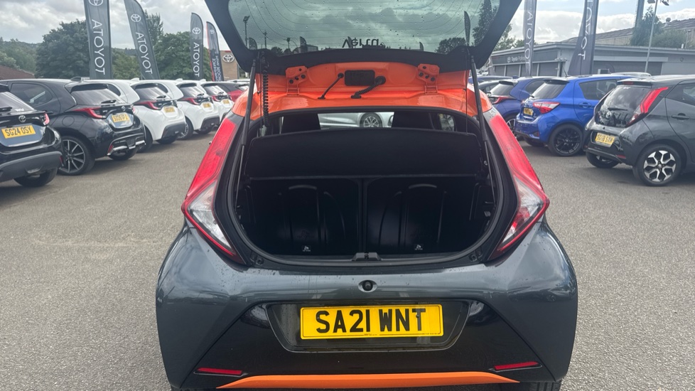 Toyota Aygo 1.0 VVT-i JBL Edition 5dr Petrol Hatchback - Image 13