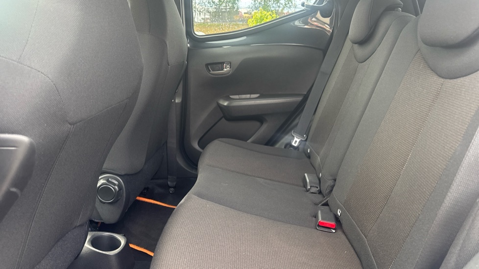 Toyota Aygo 1.0 VVT-i JBL Edition 5dr Petrol Hatchback - Image 15