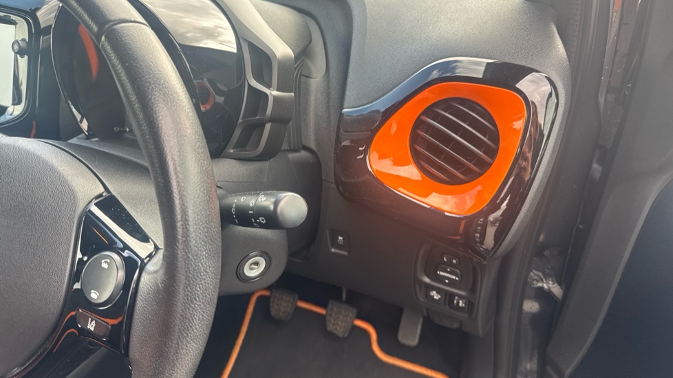 Toyota Aygo 1.0 VVT-i JBL Edition 5dr Petrol Hatchback - Image 16