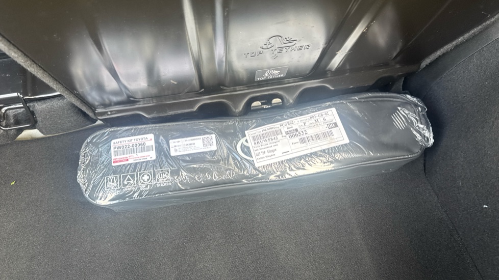 Toyota Aygo 1.0 VVT-i JBL Edition 5dr Petrol Hatchback - Image 32