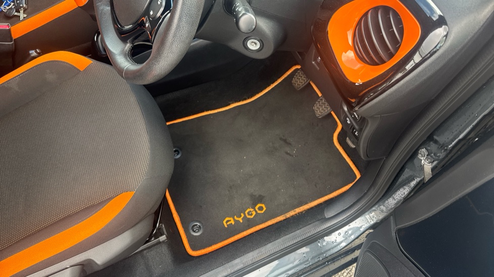 Toyota Aygo 1.0 VVT-i JBL Edition 5dr Petrol Hatchback - Image 40