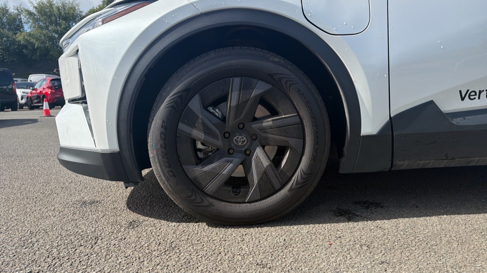 Toyota C-HR+ 165kW Design 77kWh 5dr Auto Electric Hatchback - Image 25