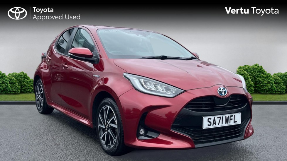 Toyota Yaris 1.5 Hybrid Design 5dr CVT Hybrid Hatchback - Image 1
