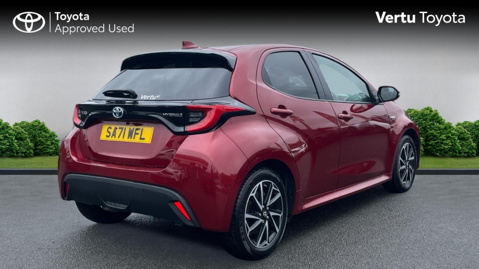 Toyota Yaris 1.5 Hybrid Design 5dr CVT Hybrid Hatchback - Image 2