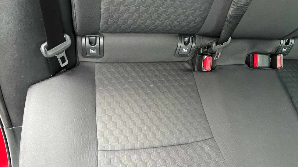 Toyota Yaris 1.5 Hybrid Design 5dr CVT Hybrid Hatchback - Image 14