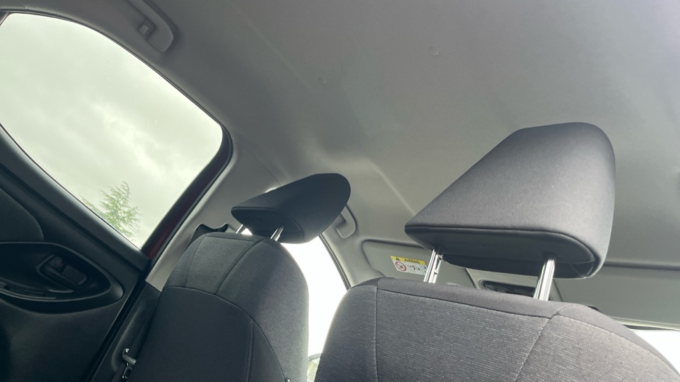 Toyota Yaris 1.5 Hybrid Design 5dr CVT Hybrid Hatchback - Image 19