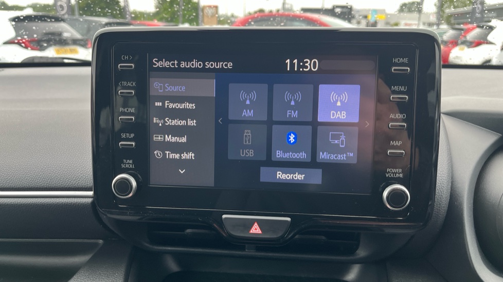Toyota Yaris 1.5 Hybrid Design 5dr CVT Hybrid Hatchback - Image 39