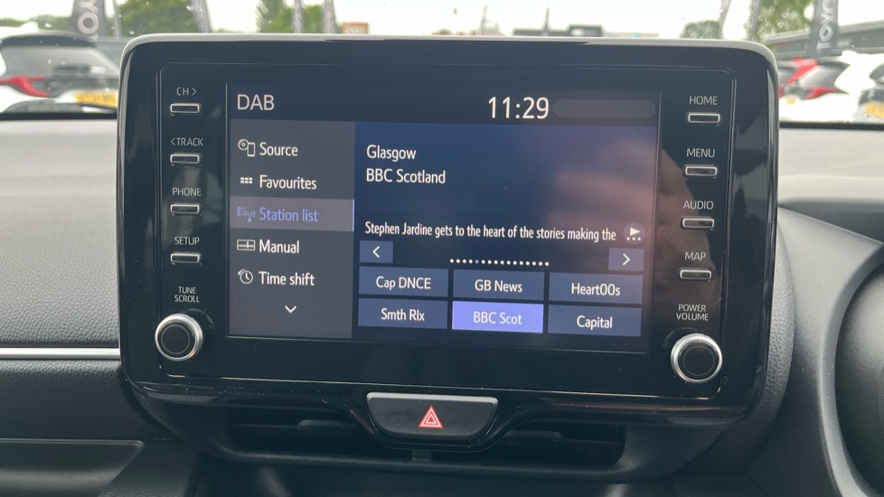 Toyota Yaris 1.5 Hybrid Design 5dr CVT Hybrid Hatchback - Image 40