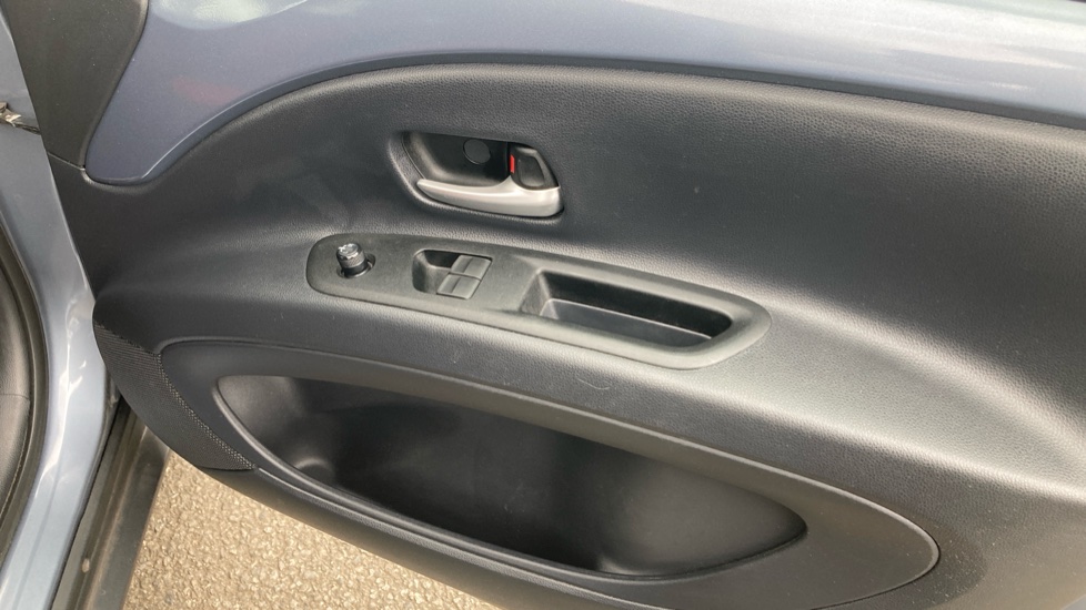 Toyota Aygo X 1.0 VVT-i Undercover 5dr [JBL] Petrol Hatchback - Image 41