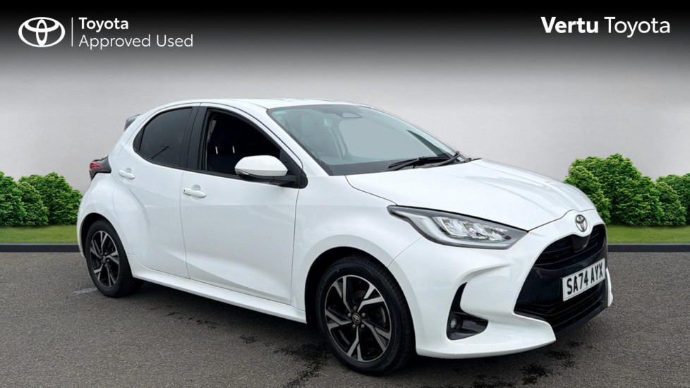 Toyota Yaris 1.5 Hybrid Design 5dr CVT Hybrid Hatchback - Image 1