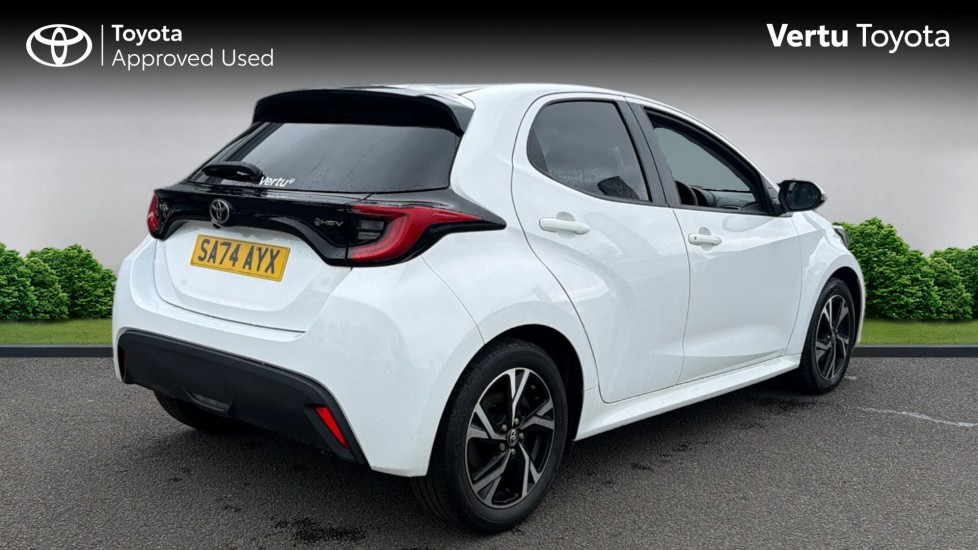 Toyota Yaris 1.5 Hybrid Design 5dr CVT Hybrid Hatchback - Image 2