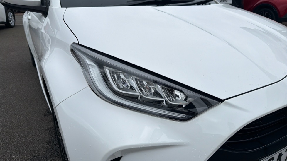 Toyota Yaris 1.5 Hybrid Design 5dr CVT Hybrid Hatchback - Image 20