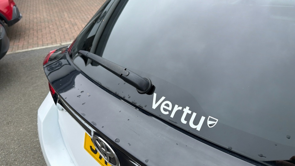 Toyota Yaris 1.5 Hybrid Design 5dr CVT Hybrid Hatchback - Image 29