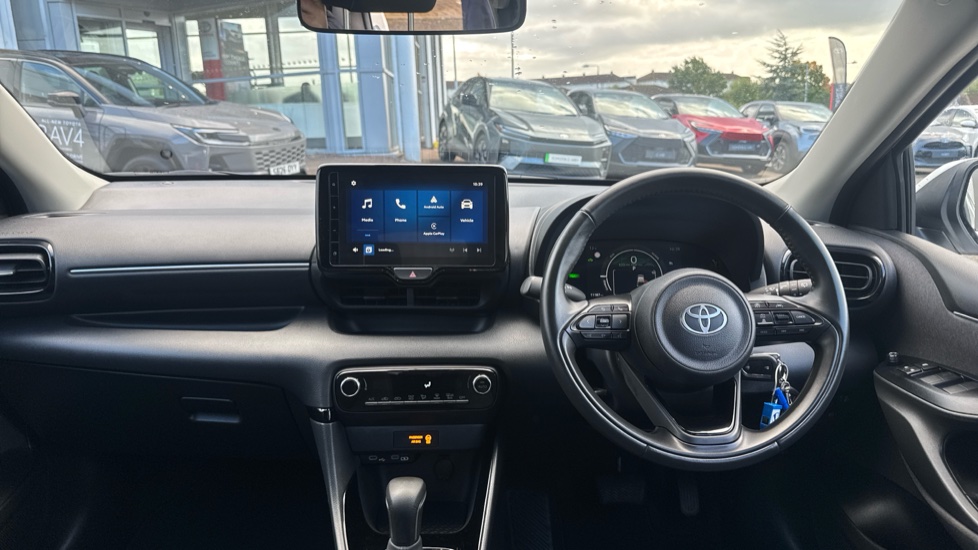 Toyota Yaris 1.5 Hybrid Design 5dr CVT Hybrid Hatchback - Image 6