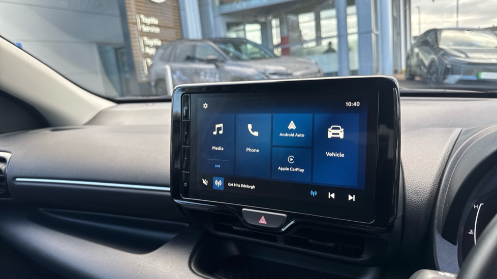 Toyota Yaris 1.5 Hybrid Design 5dr CVT Hybrid Hatchback - Image 9