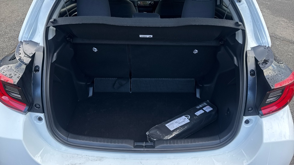 Toyota Yaris 1.5 Hybrid Design 5dr CVT Hybrid Hatchback - Image 13