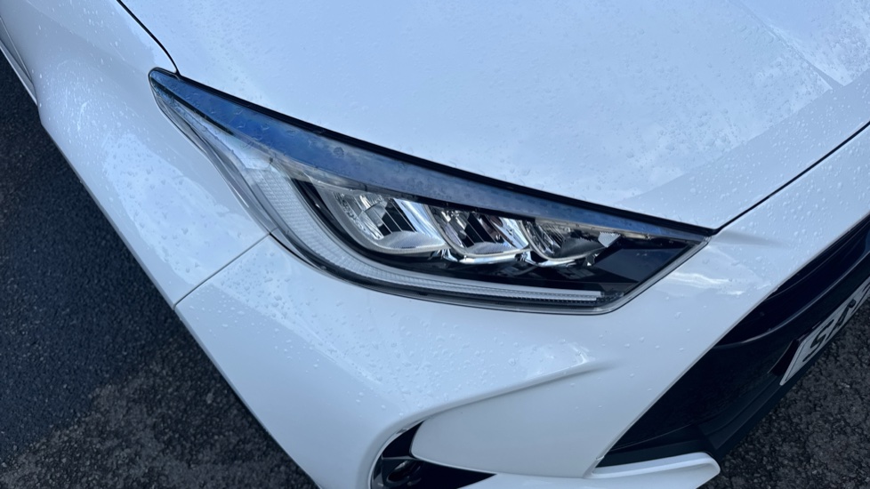 Toyota Yaris 1.5 Hybrid Design 5dr CVT Hybrid Hatchback - Image 20
