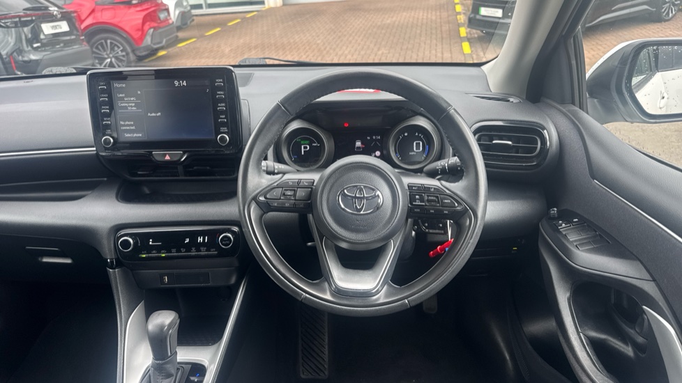 Toyota Yaris 1.5 Hybrid Design 5dr CVT Hybrid Hatchback - Image 6