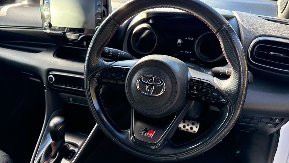 Toyota Yaris 1.5 Hybrid GR Sport 5dr CVT Hybrid Hatchback - Image 10