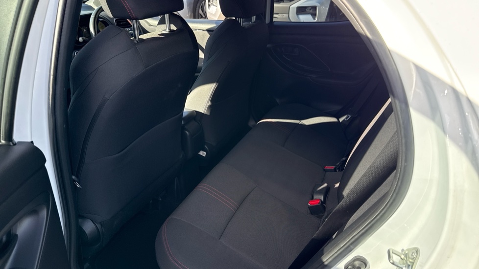 Toyota Yaris 1.5 Hybrid GR Sport 5dr CVT Hybrid Hatchback - Image 15