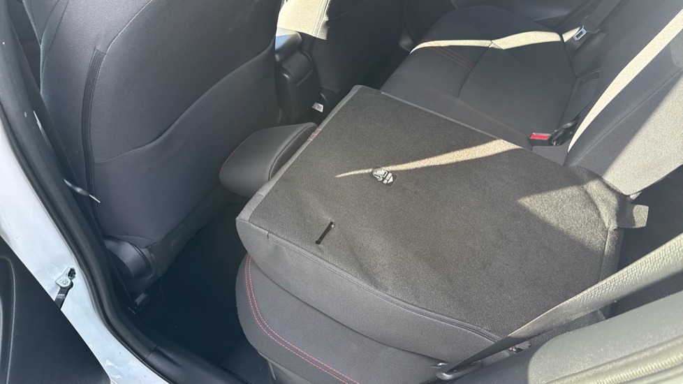Toyota Yaris 1.5 Hybrid GR Sport 5dr CVT Hybrid Hatchback - Image 18