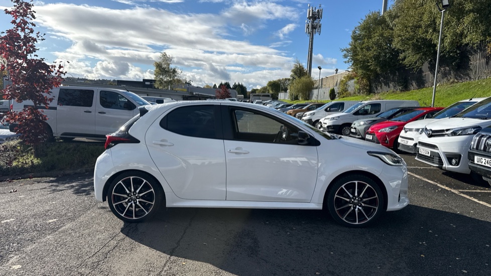 Toyota Yaris 1.5 Hybrid GR Sport 5dr CVT Hybrid Hatchback - Image 23