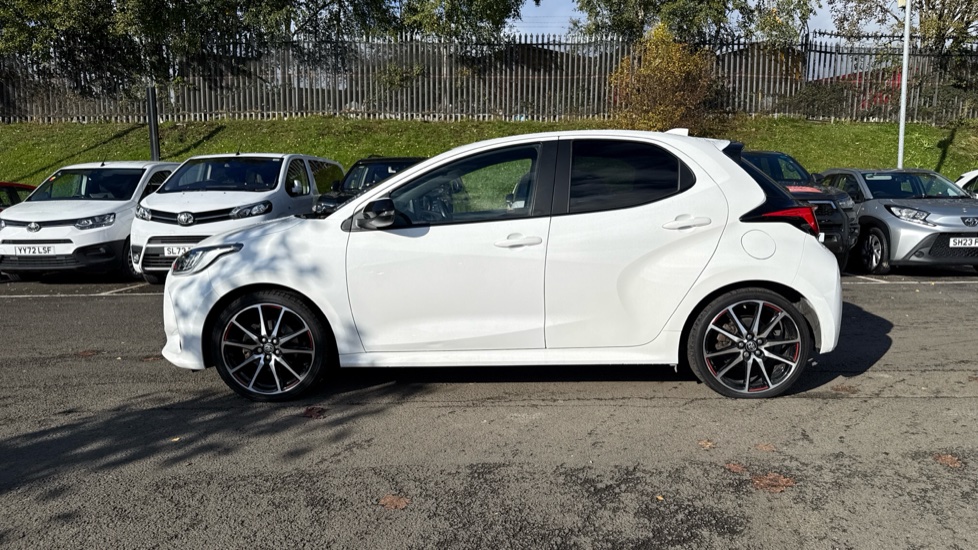 Toyota Yaris 1.5 Hybrid GR Sport 5dr CVT Hybrid Hatchback - Image 24