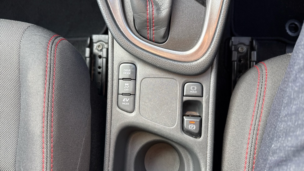 Toyota Yaris 1.5 Hybrid GR Sport 5dr CVT Hybrid Hatchback - Image 37