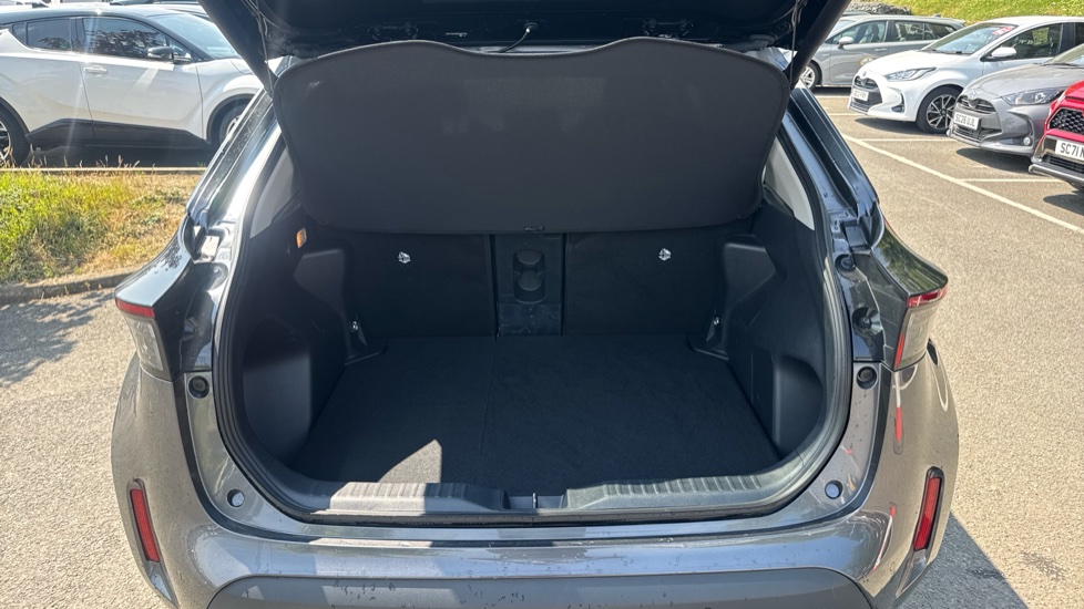 Toyota Yaris Cross 1.5 Hybrid Excel 5dr CVT Hybrid Estate - Image 13