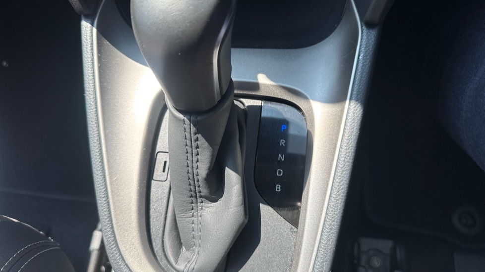 Toyota Yaris Cross 1.5 Hybrid Excel 5dr CVT Hybrid Estate - Image 41